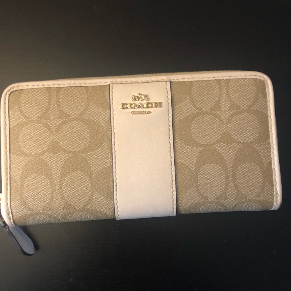 Coach wallet
